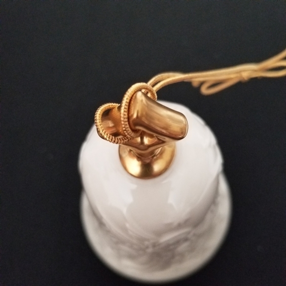 Vintage 1985 Lenox Christmas Bell Angel Ornament 24kt Gold Trim Orginal Box - Picture 8 of 11